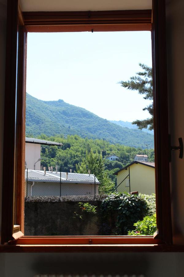 Il Giardino Dei Fiori Apartment Mandello del Lario Bagian luar foto