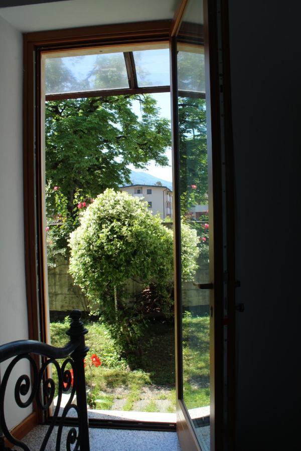 Il Giardino Dei Fiori Apartment Mandello del Lario Bagian luar foto